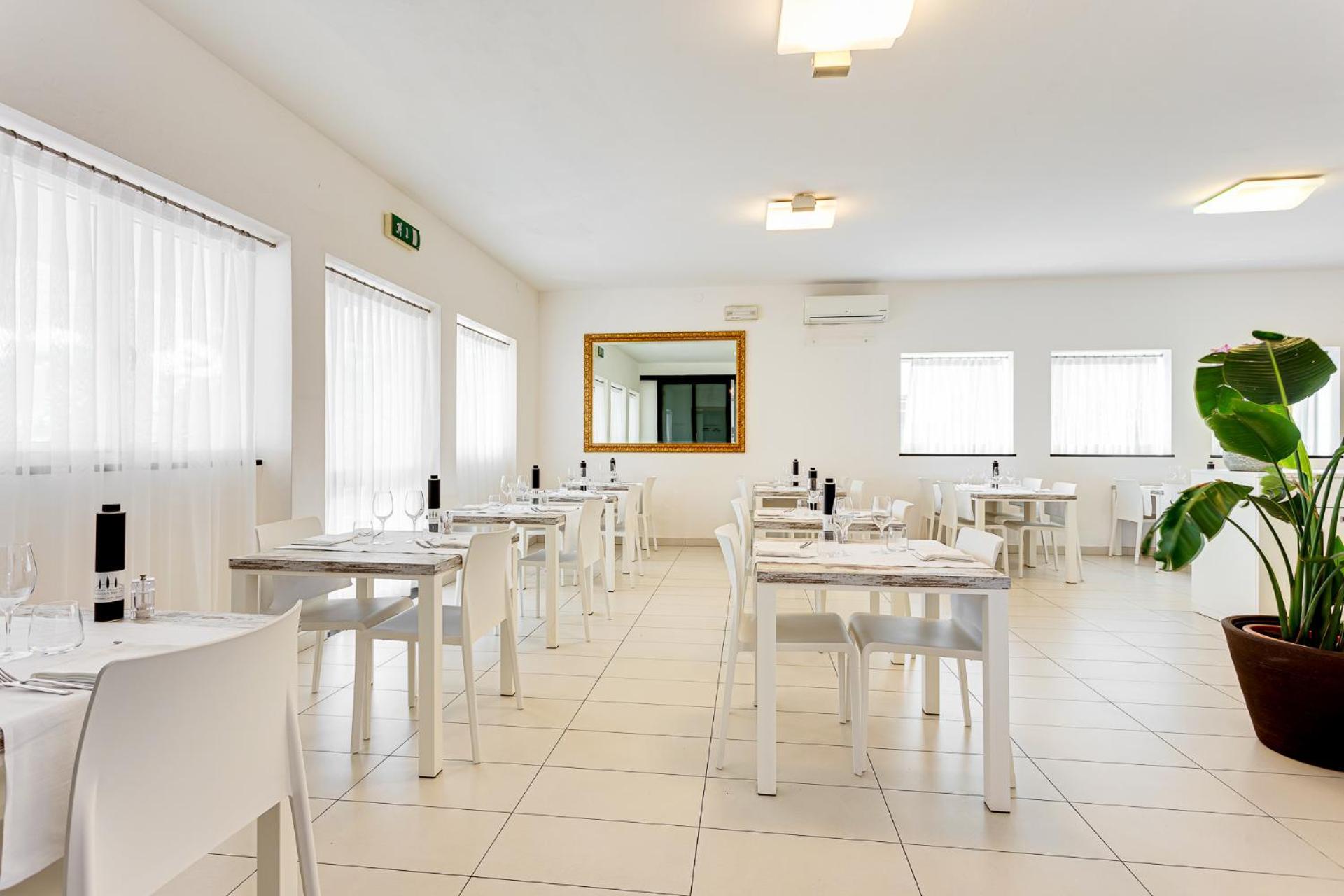 Hotel Blues Cervia Esterno foto