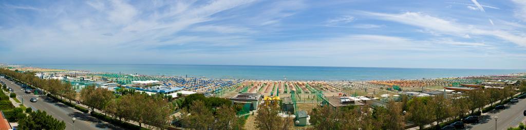 Hotel Blues Cervia Esterno foto