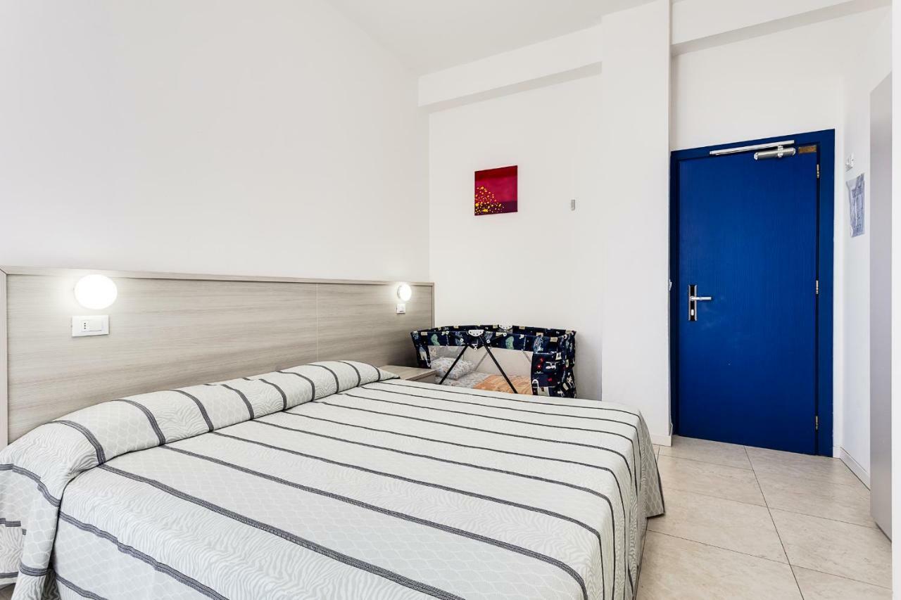 Hotel Blues Cervia Esterno foto