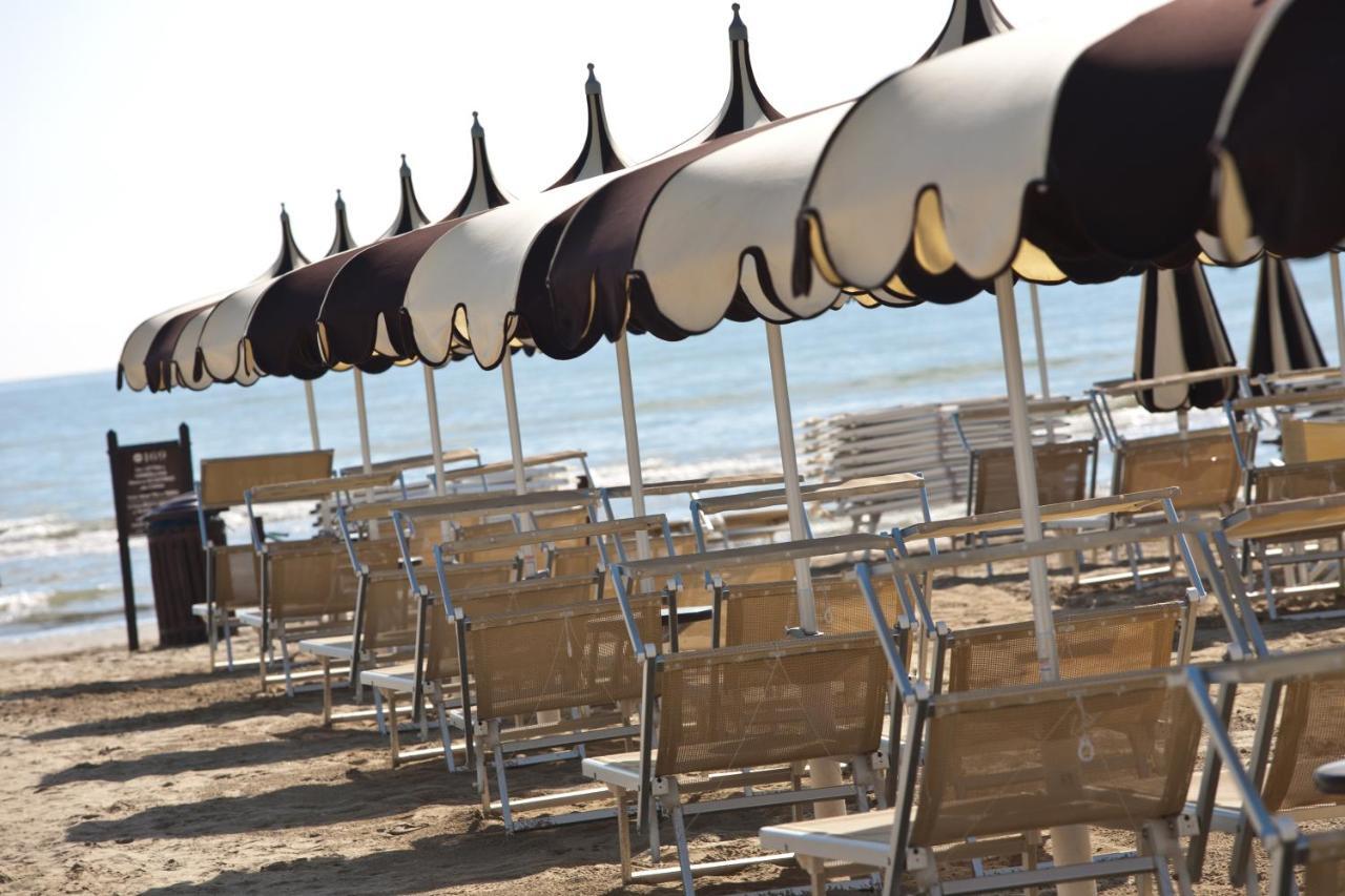 Hotel Blues Cervia Esterno foto